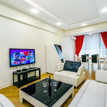 Park Azure Vip Apartment By Baku Housing Exterior photo