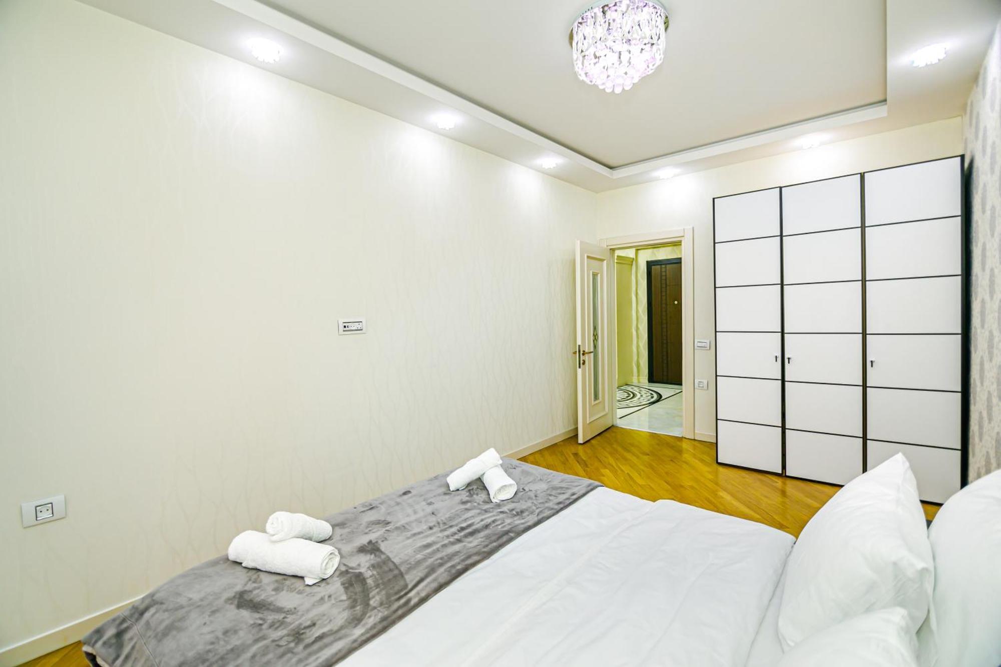 Park Azure Vip Apartment By Baku Housing Exterior photo